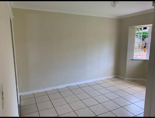 3 BEDROOM FREEHOLD FOR SALE IN LEACHVILLE EXT 1